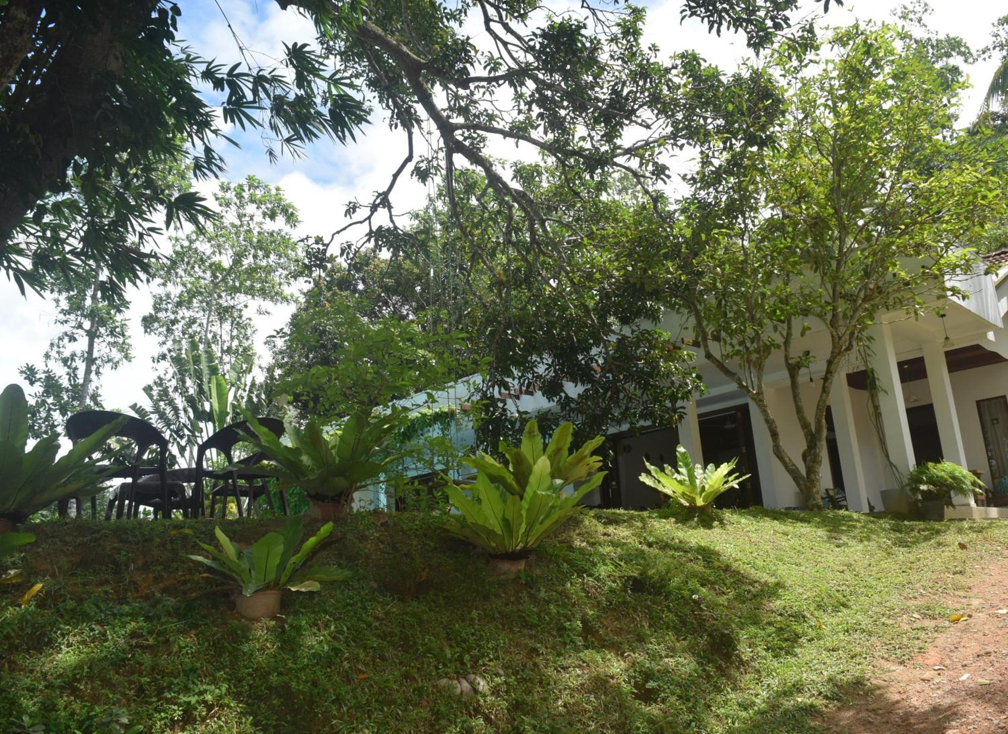 Muthu Nila Villas- Mirissa Exterior foto